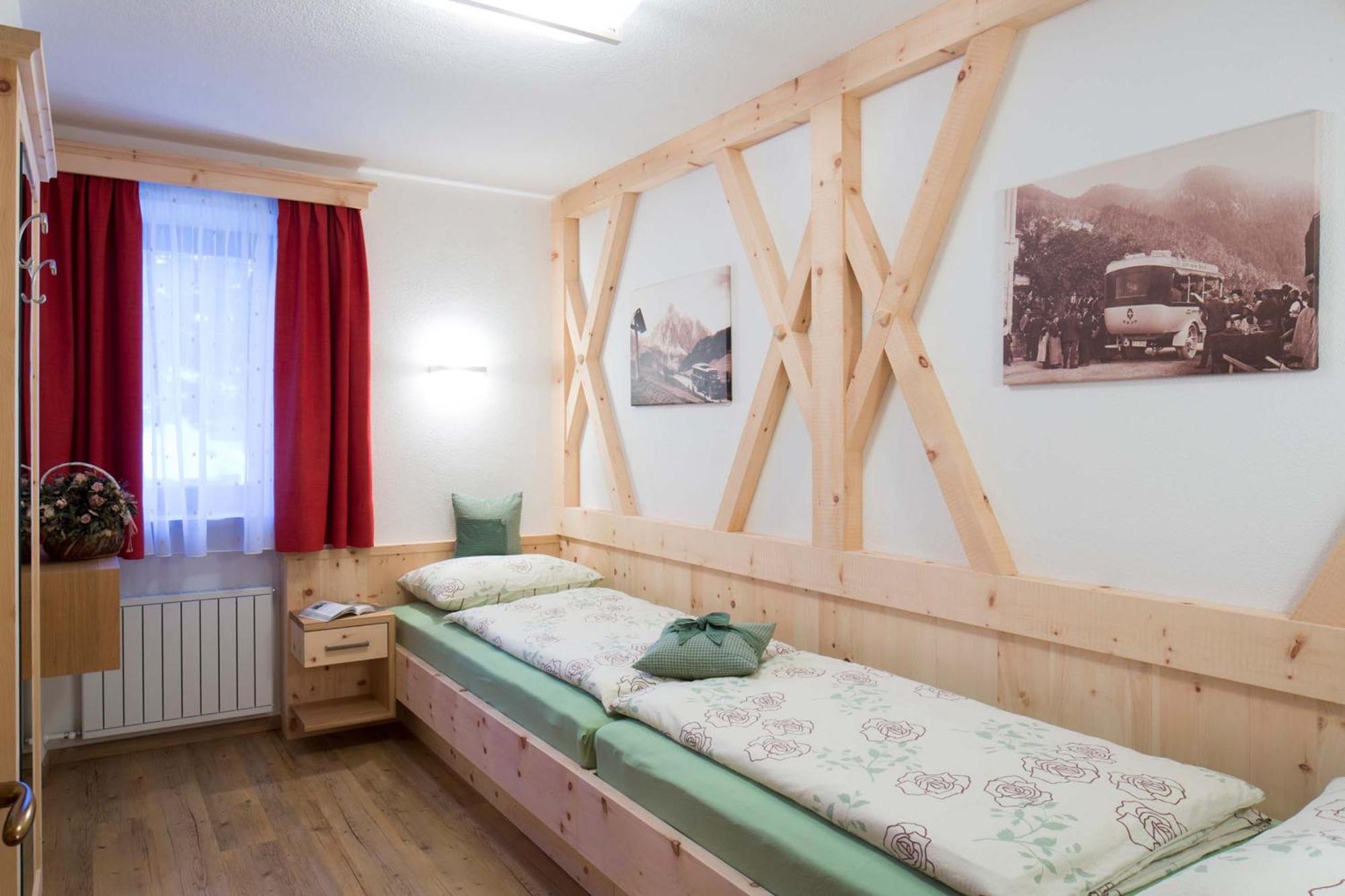 Alpin Apartments 콜포소 객실 사진