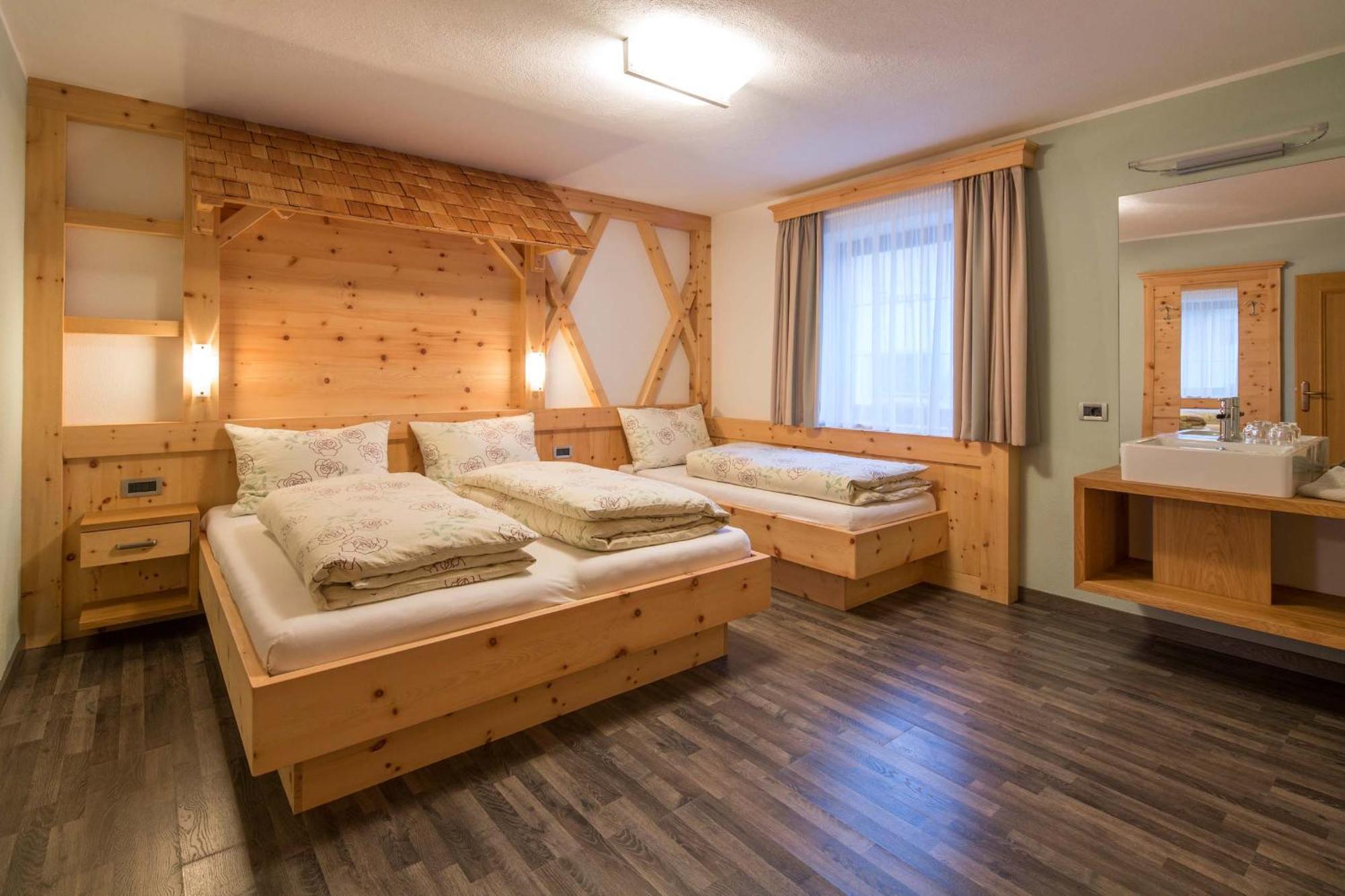 Alpin Apartments 콜포소 객실 사진