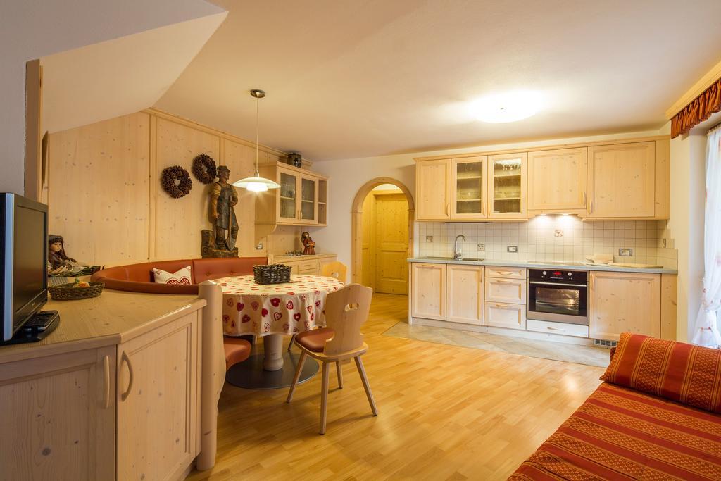 Alpin Apartments 콜포소 객실 사진